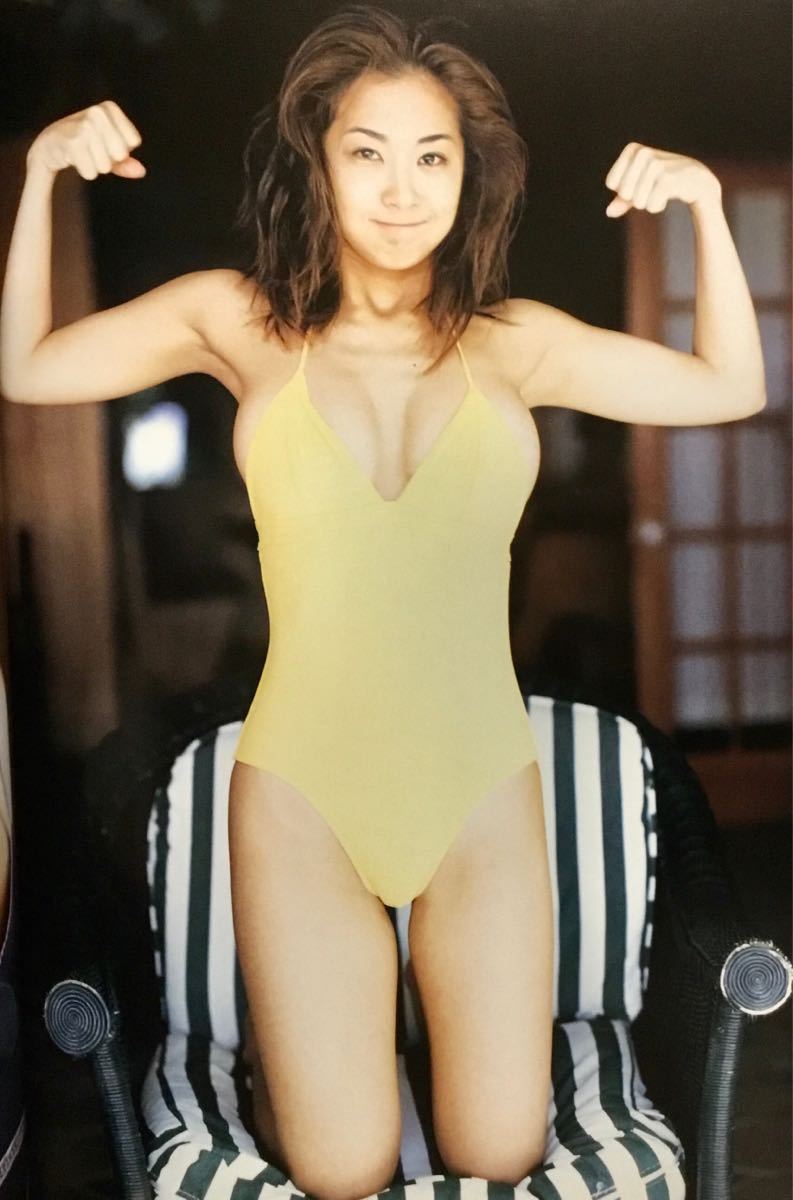 します ヤフオク Innocent 赤ビキニ水着 未使用 50度 Yuuka 優香 しないでく