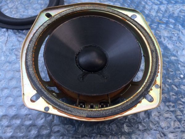 マッキントッシュ レガシィ BP 20cm サブウーハー スピーカー エッジ
