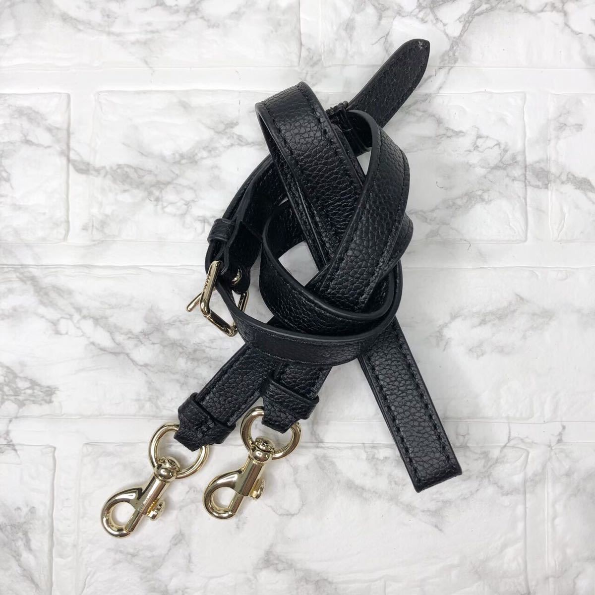 新品・未使用】COACH ショルダーバッグ 金ロゴ ブラック ゴールド 