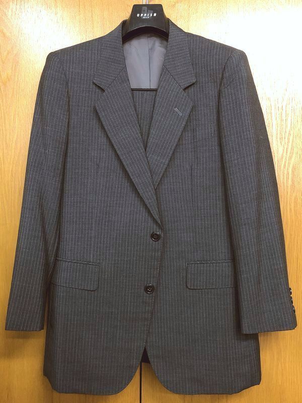 メンズ★LANVIN★シングルスーツ R46-44-82　グレーストライプ　中古品 ランバン スーツ ジャケット セットアップ H48-25-79 Parisランバンロングコート美品ルカオッセンドライバー