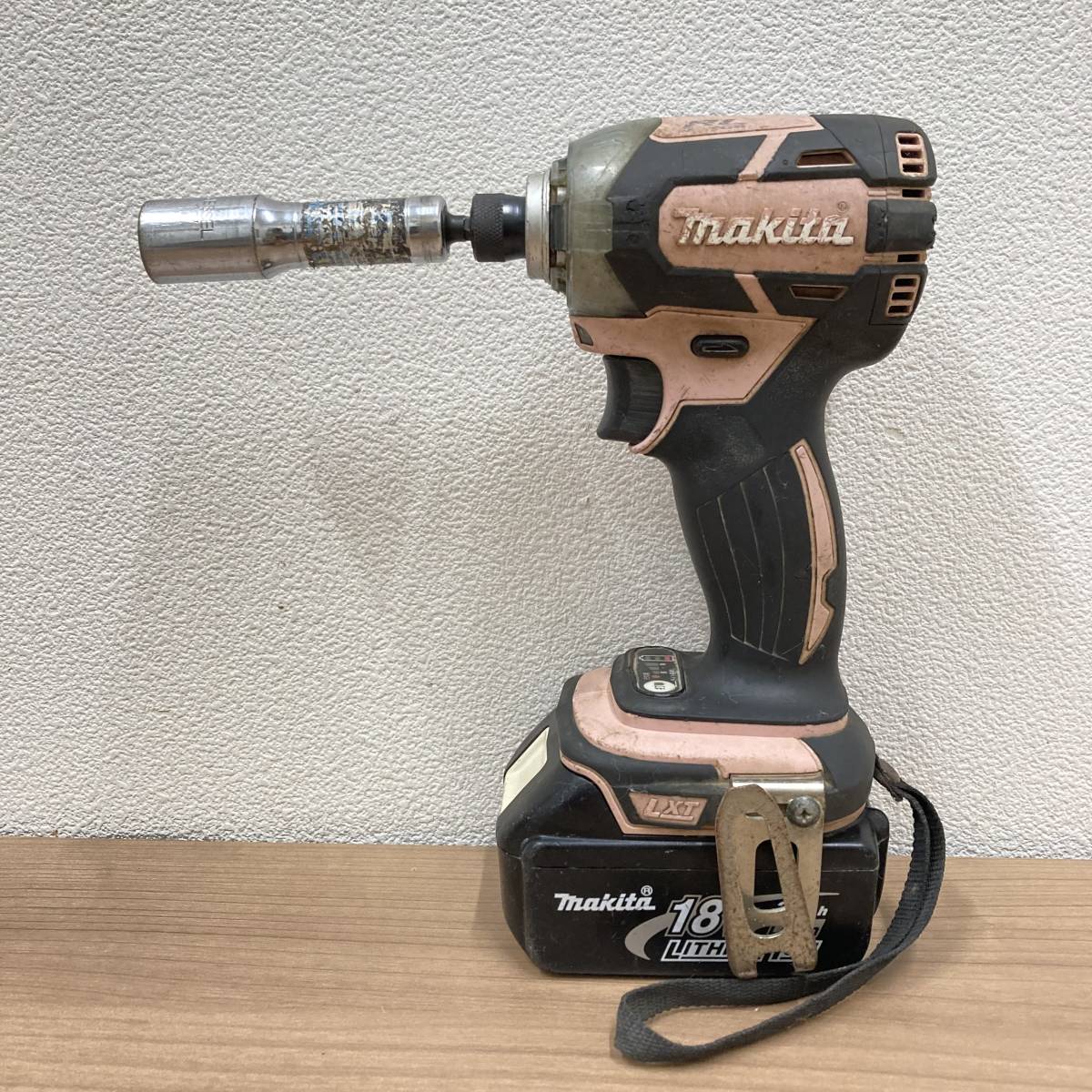 makita/マキタ】TD148D 充電式インパクトドライバ/バッテリBL1830 