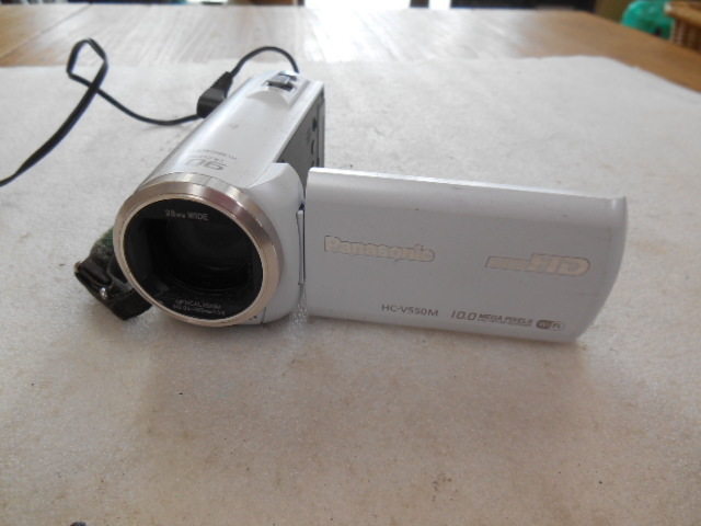 ☆ジャンク扱い Panasonic ビデオカメラ HC-V550M ① パナソニック hc
