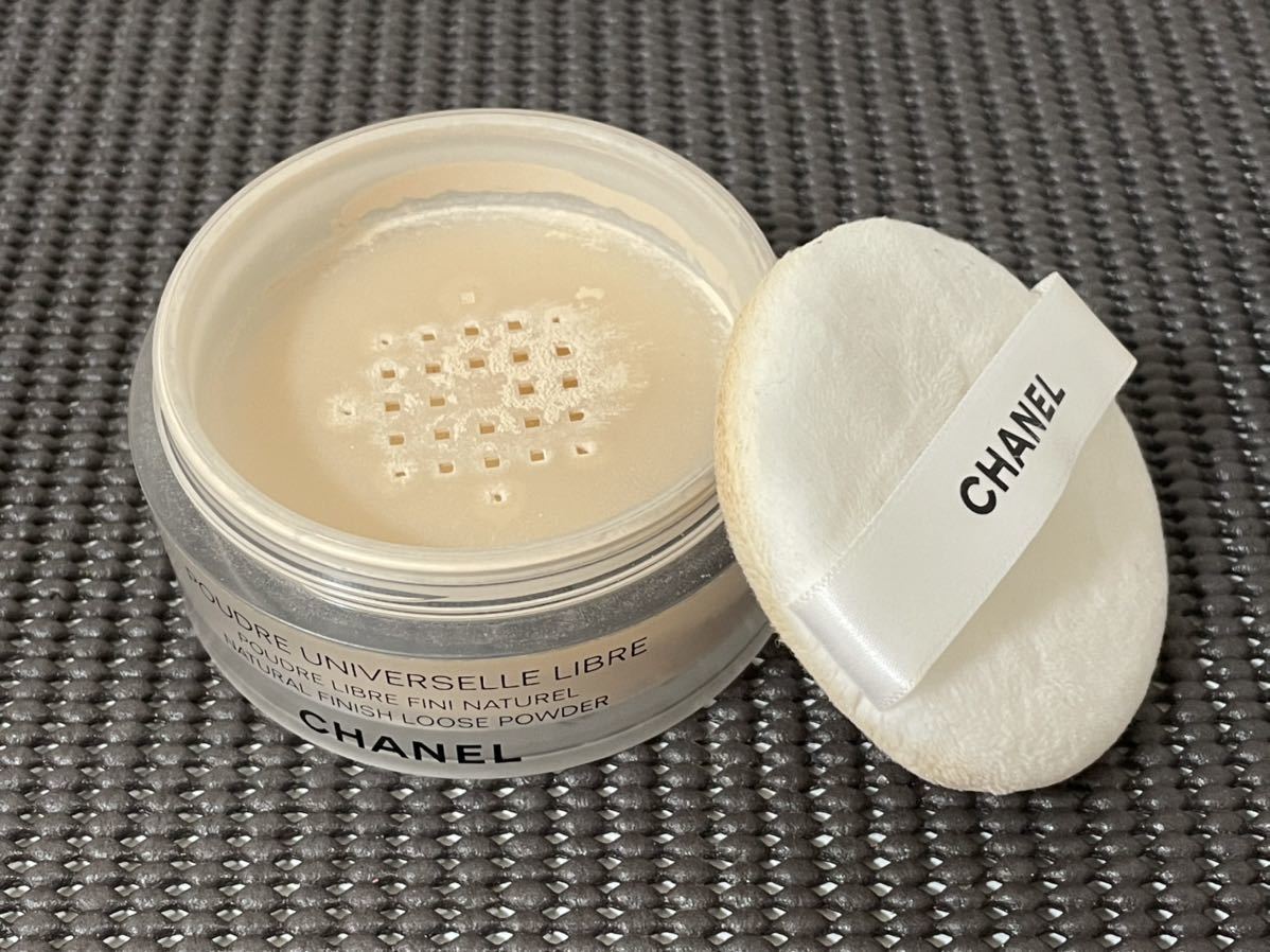 ユニヴェルセル リーブル プードゥル N オン-ザ-ゴー シャネル CHANEL