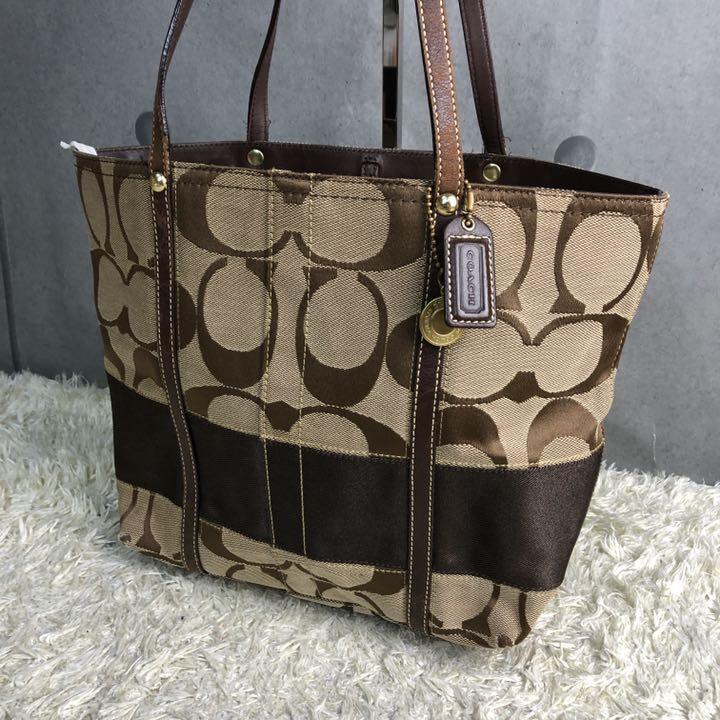 COACH - コーチ トートバッグ シグネチャー柄 肩掛け可能キャンバス 