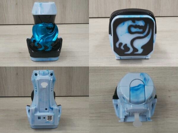 バンダイ 仮面ライダーリバイス DXレックスバイスタンプ [主題歌ver