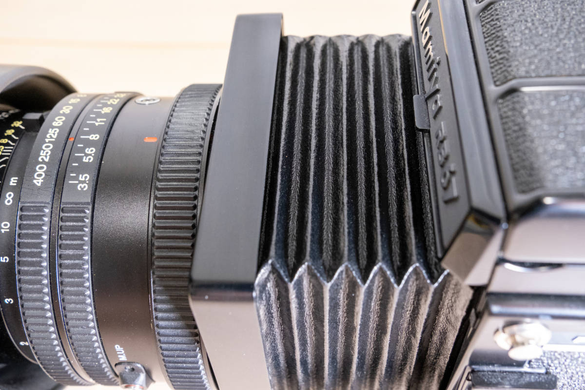 激安を販売 Mamiya RB67 PRO SD マミヤ 中判カメラ + フィルムバッグ3