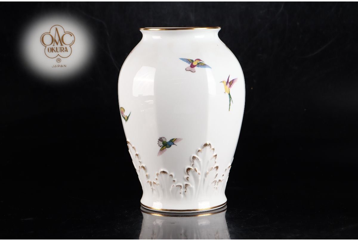 URA]大倉陶園/OKURA/色絵金彩花鳥紋花瓶/25cm/7-9-103(検)骨董/