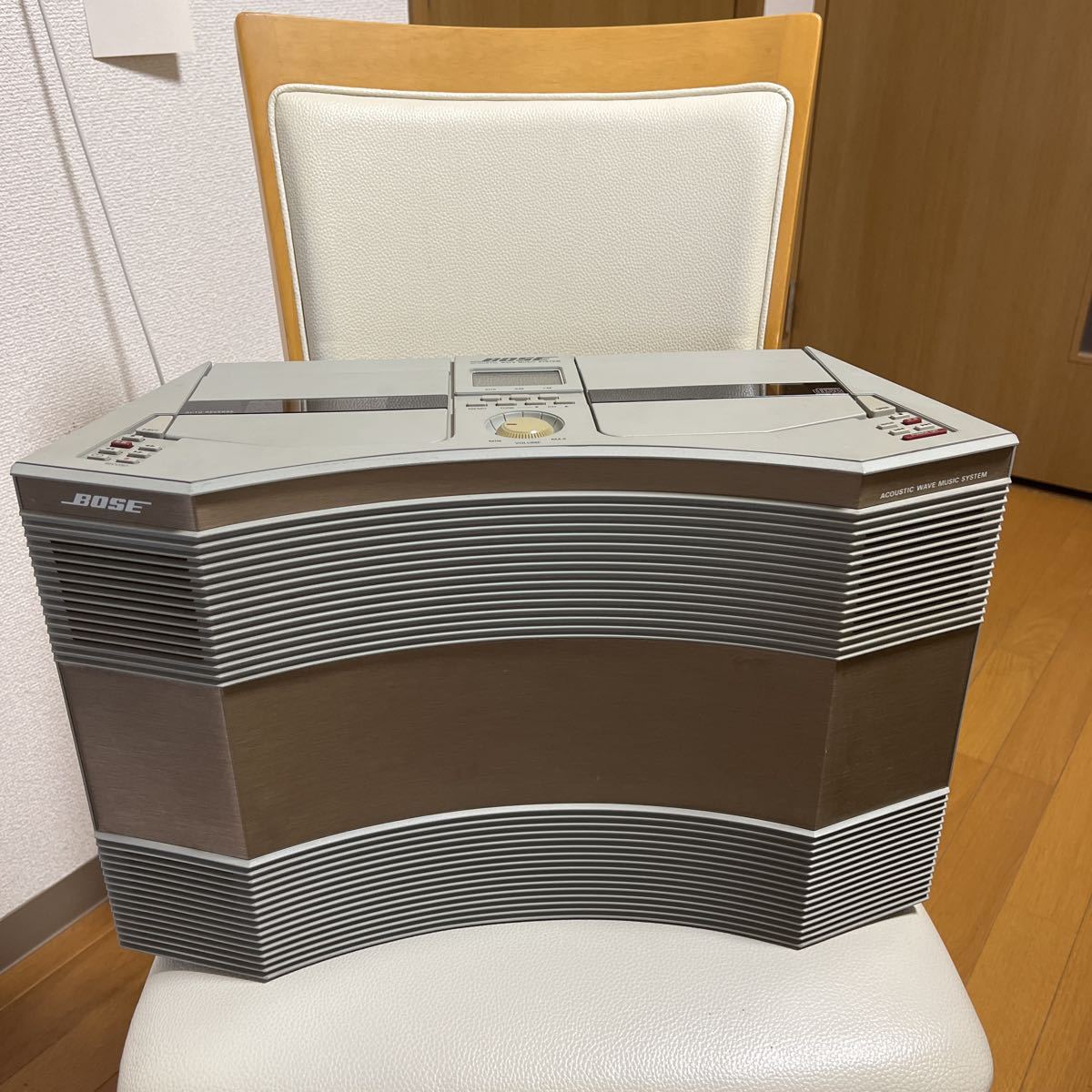 AW-1D Bose BOSE Acoustic Wave Music CDラジカセ .: その他 CD System ACOUSTIC ボーズ : ラジオ BOSE.ボ-ズのCDラジカセ.AW-1D.ケース付き綺麗です