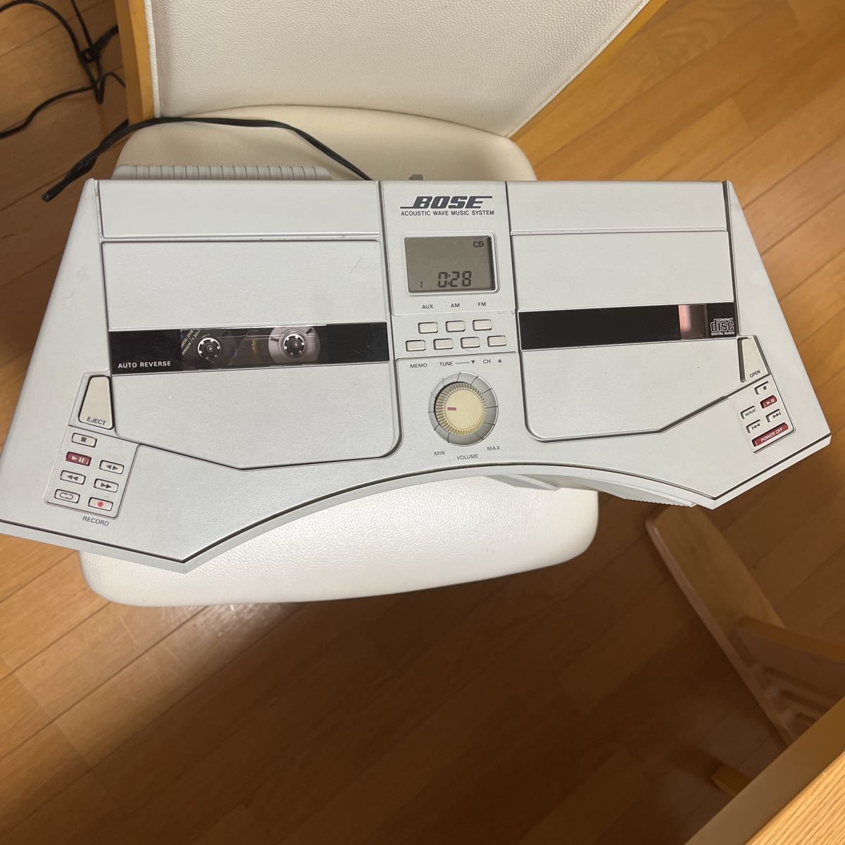 AW-1D Bose BOSE Acoustic Wave Music CDラジカセ .: その他 CD System ACOUSTIC ボーズ : ラジオ BOSE.ボ-ズのCDラジカセ.AW-1D.ケース付き綺麗です