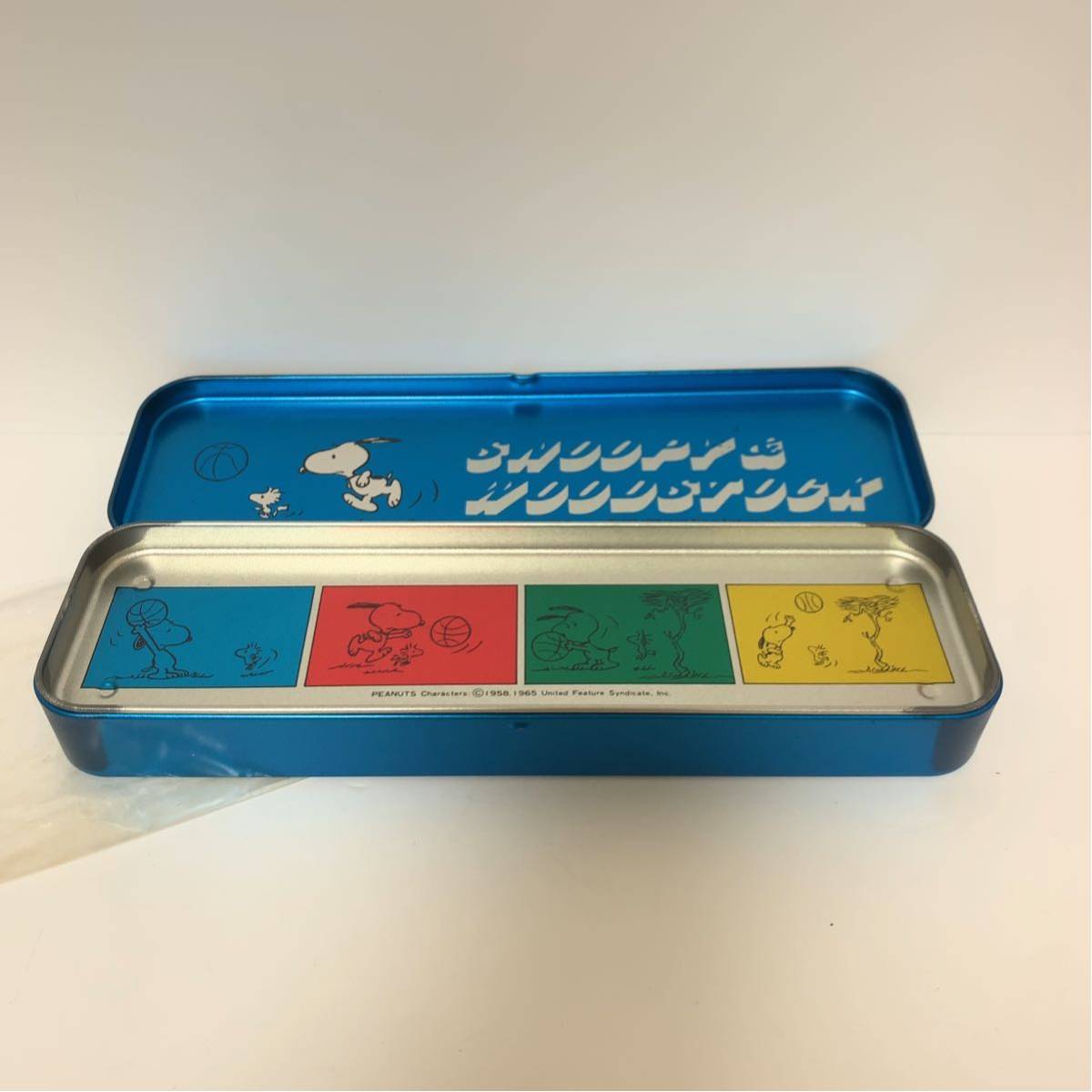 1965年製 SNOOPY スヌーピー サンリオ 当時物 缶ペン 文具 筆箱 昭和