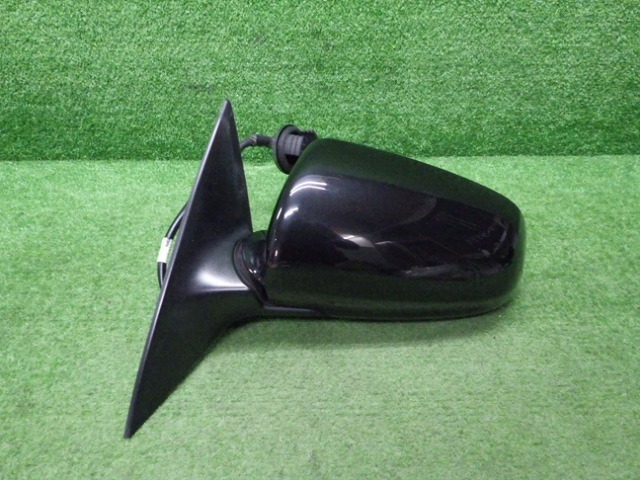 アウディ　4F　A6　RSO448　505　左ドアミラー　15ピン　カラー黒ソリッド　220920051