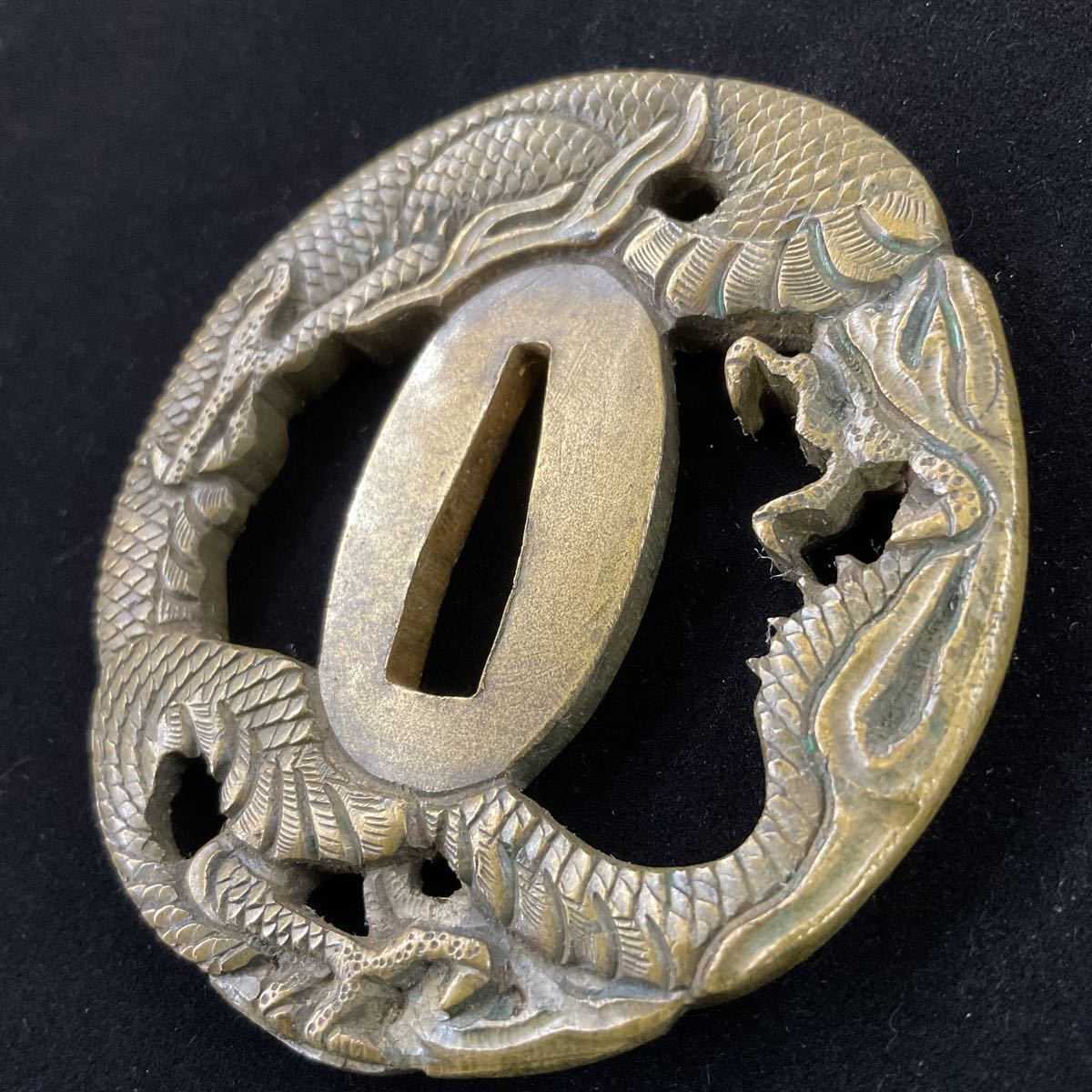 い06ラ松/時代 鍔 龍柄 透彫 武具 丸形 刀装具 龍図 日本刀 武具 古 