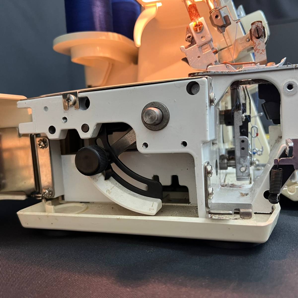 JUKI MO.530 3本糸ロックミシン