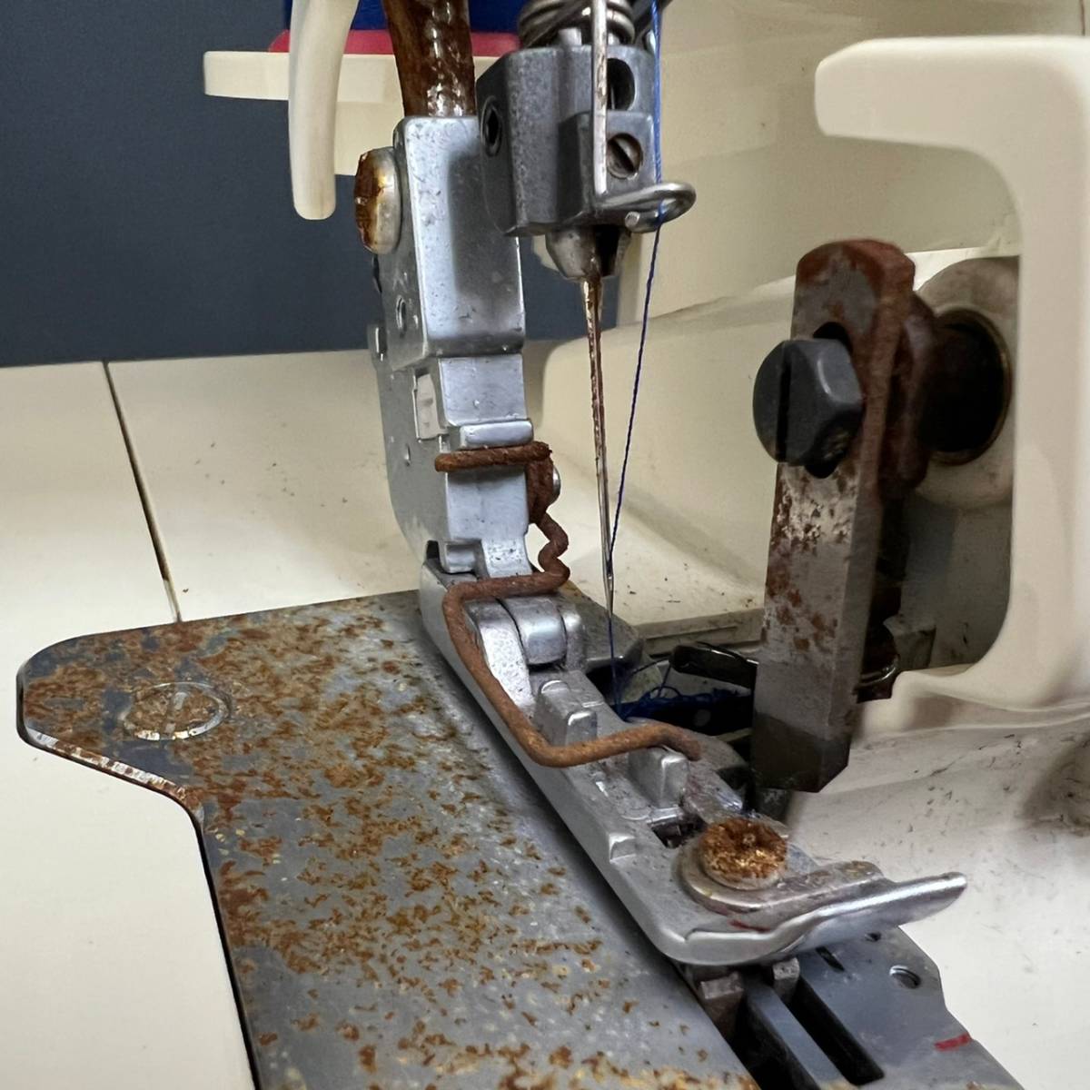 AIg139R 120 箱付き JUKI ジューキ Overlock オーバーロック MO-530 