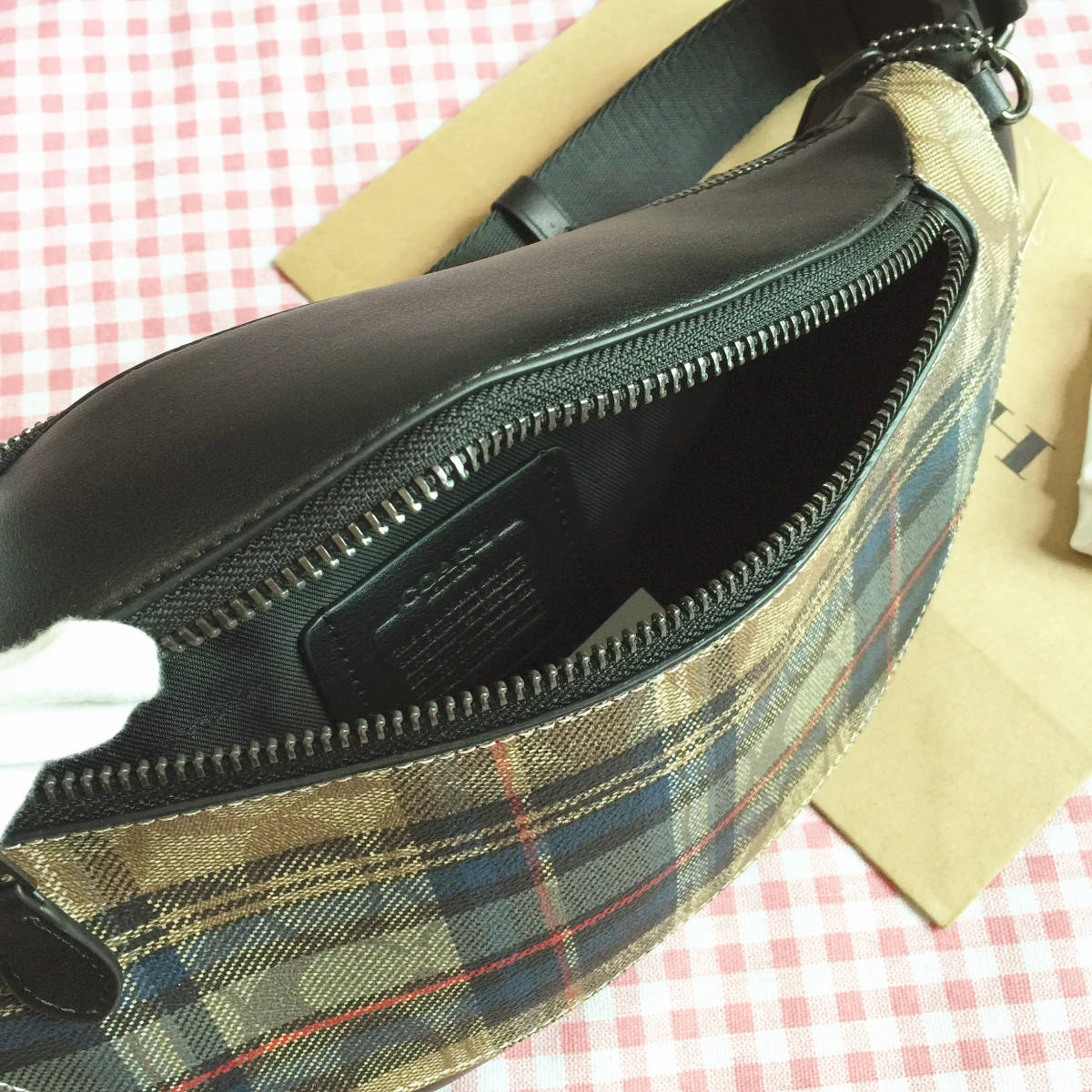 RARE COACH チェック柄 ミニショルダーバッグ RARE COACH チェック柄 ミニショルダーバッグ