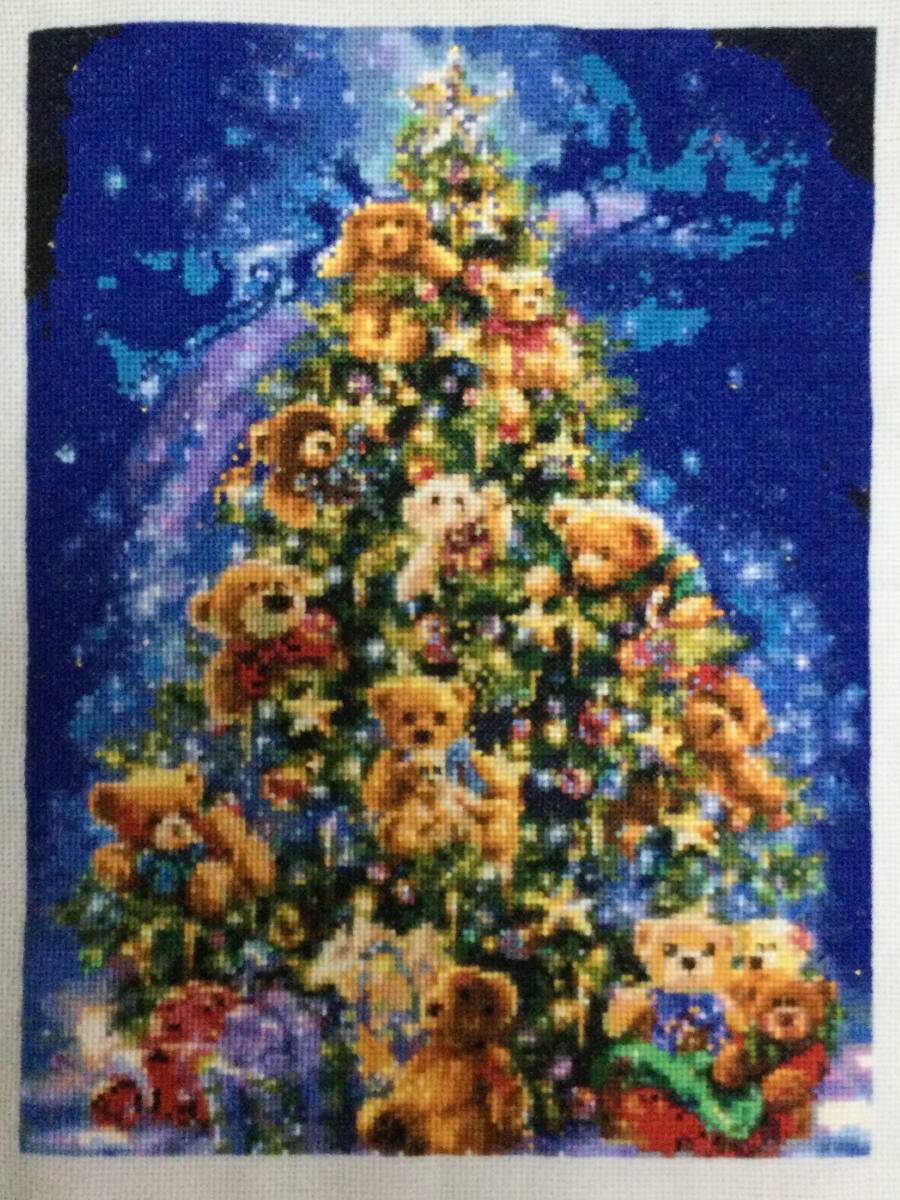 クロスステッチ完成品　クマ　　クリスマス ハンドメイド☆クロスステッチ☆完成品☆クマさんのクリスマスツリー 状態