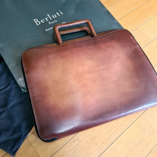 正規品）ベルルッティ Berluti スクラッチ ブリーフ 2Way カリグラフィ 