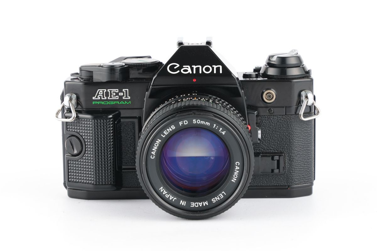 Canon Program AE-1 - Camera Film 35mm SLR Lens Review with Average