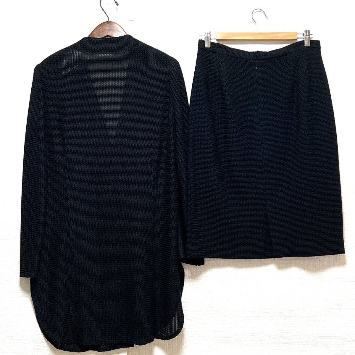 即決 イタリヤ 伊太利屋 レディース セットアップ 黒 サイズ１１ レターパック可 (763990) 伊太利屋 イタリヤ - セットアップの人気アイテム 伊太利屋（レディース）のフリマアイテム一覧 スーツの人気アイテム