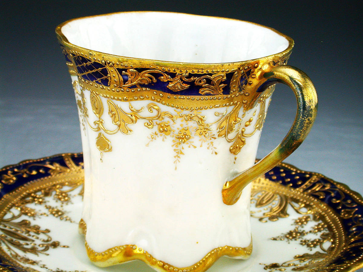 初期オールドノリタケ銘品!! オールドノリタケ・金盛上藍縁華連鎖装飾紋
