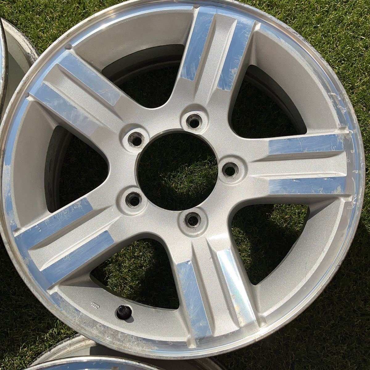 じジムニー JB23 純正アルミホイール ホイール 自動車、オートバイ