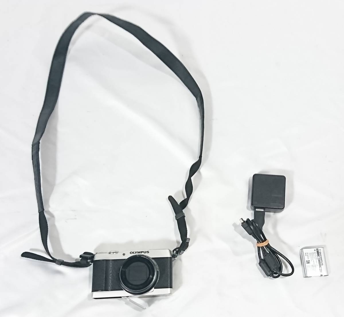 OLYMPUS オリンパス デジタルカメラ STYLUS SH-1 動作良好 現状渡し 
