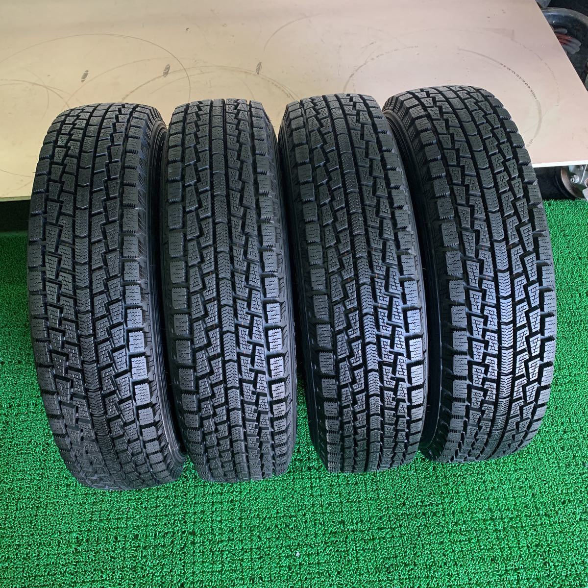 溝ありスタッドレス 175/80R15 ハンコック スズキジムニー専用！JA11
