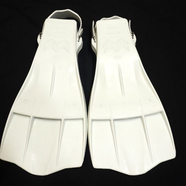 ジェットフィン レボ スキューバプロ レギュラーサイズ(25-27cm SCUBAPRO レギュラー REVO FIN JET 販売終了 レボ） Revo（ジェットフィン JETFIN Scubapro ジェット スキューバプロ（Ｓプロ）