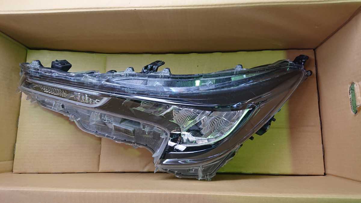 カローラ ツーリング カローラツーリング トヨタ ZRE212 LED | LED点灯OK!! TOYOTA 純正 NRE210 3BA-ZRE212W W×B トヨタ自動車WEBサイト デザイン 左ヘッドライト