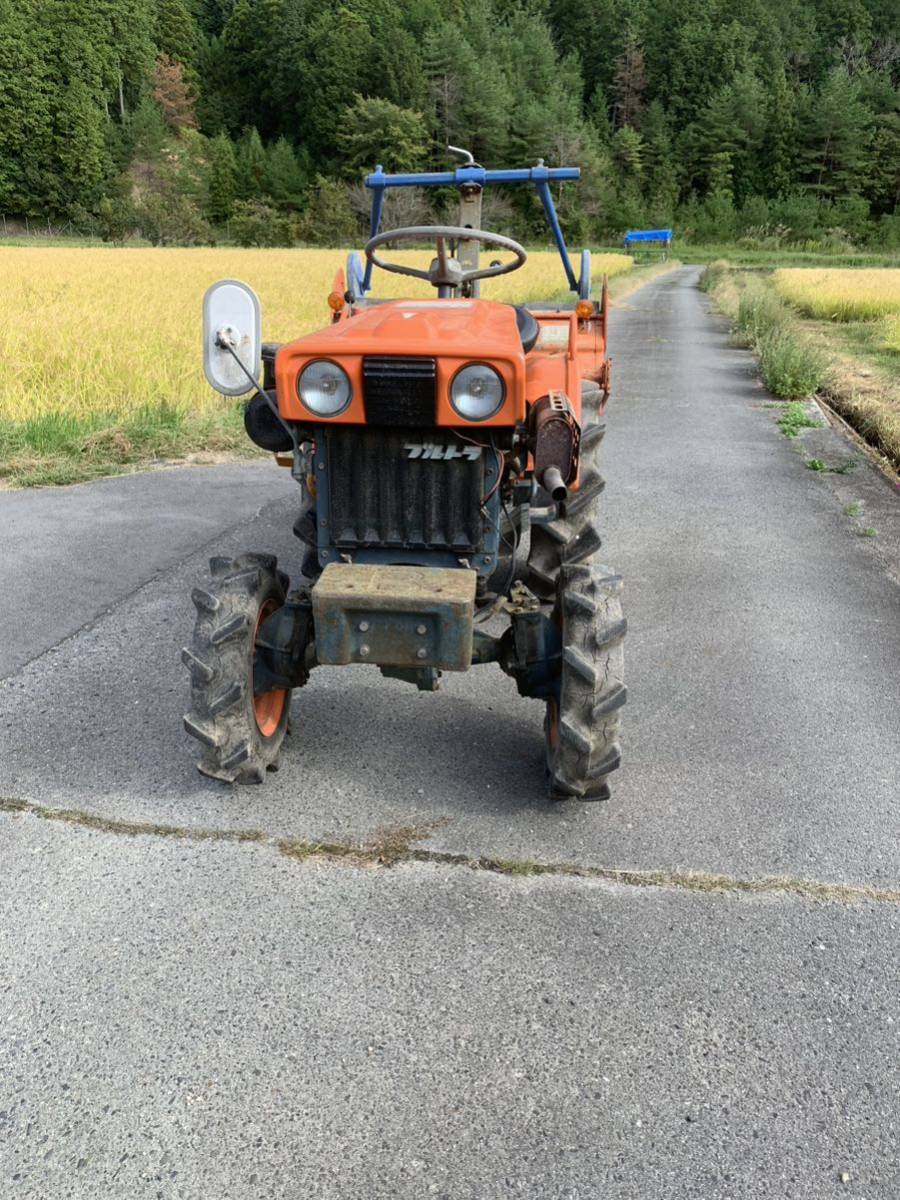 KUBOTA クボタ トラクター B5000 ブルトラ 4輪駆動 4駆 小型 畑や