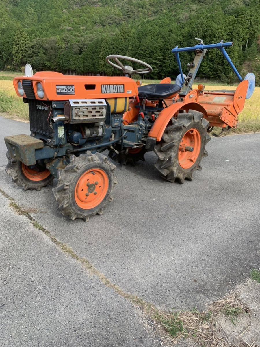 KUBOTA クボタ トラクター B5000 ブルトラ 4輪駆動 4駆 小型 畑や