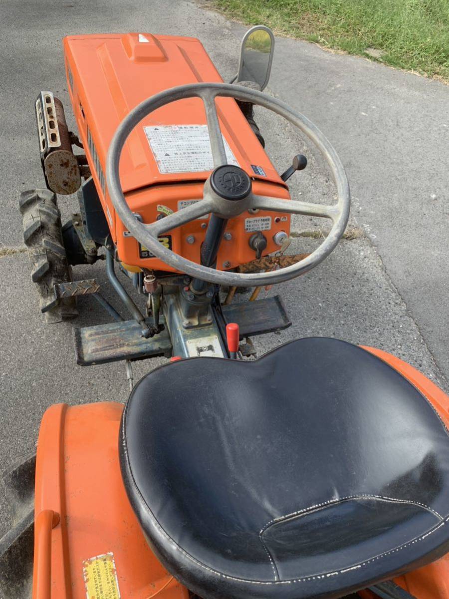 KUBOTA クボタ トラクター B5000 ブルトラ 4輪駆動 4駆 小型 畑や