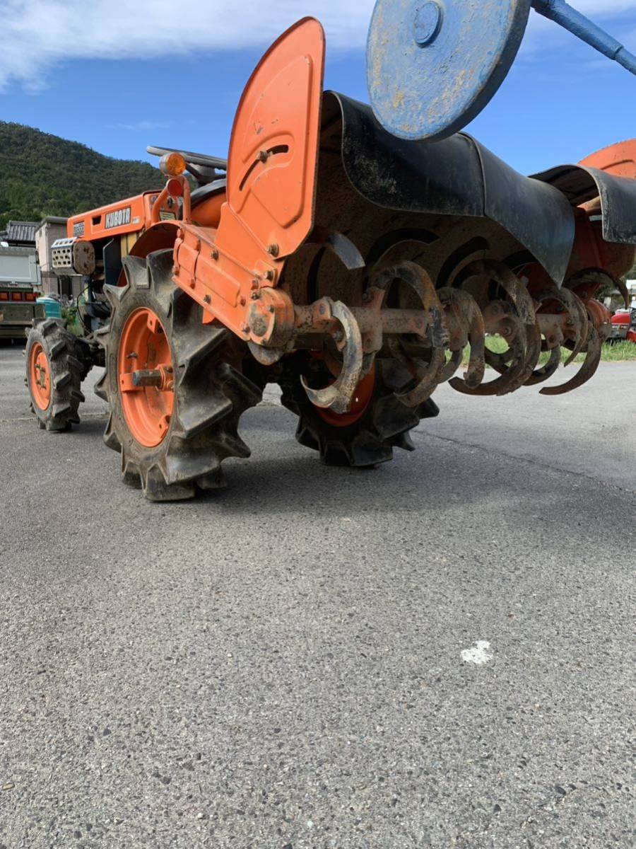KUBOTA クボタ トラクター B5000 ブルトラ 4輪駆動 4駆 小型 畑や
