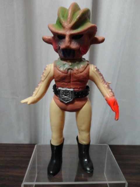 驚きの破格値，定番 旧バンダイ 仮面ライダー 怪人 ソフビ(ソフビ)｜売買されたオークション情報、yahooの商品情報をアーカイブ公開 - オークファン ソフビ
