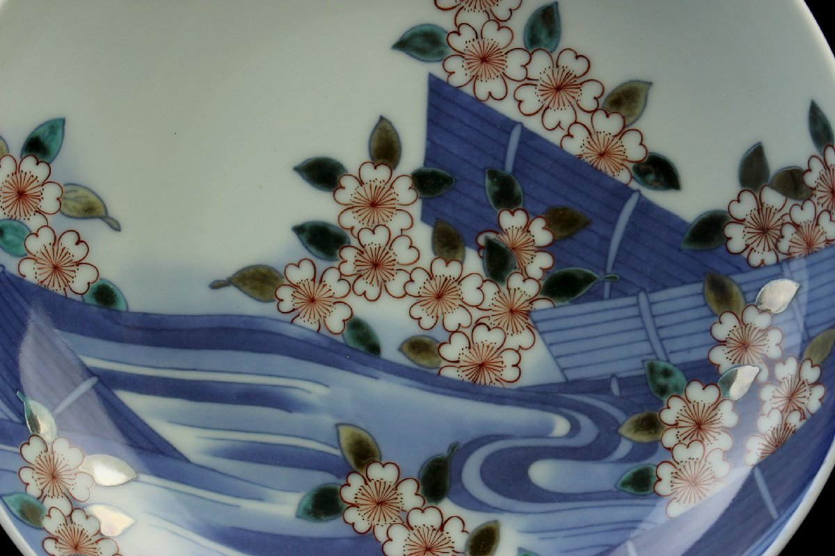 董芸】江戸時代 色鍋島 桜波図 櫛高台皿 径20cm 蔵出品 [109195