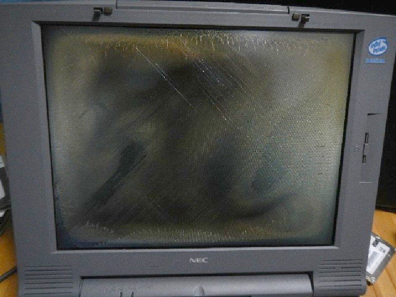 【ジャンク品】NEC PC-9821 Na12/S10F ジャンク品)NEC PC-9821Na12/S10F(液晶画面劣化品) ※電源は付き(ノート