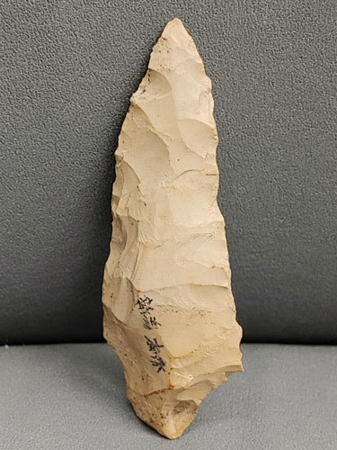 文化遺産オンライン 尖頭器 有舌（茎）尖頭器 旧石器電子辞書＜ゆ