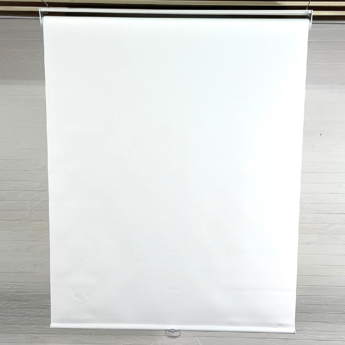 【品質保証，大得価】 AR9933_Yy モデルR展示設置品 TOSO TR-4441 ロールスクリーン ロールカーテン 取付金具付き W1145 H2400 D45(ロールスクリーン)｜売買されたオークション情報、yahooの商品情報をアーカイブ公開 - オー ロールスクリーン