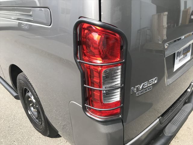 テールランプガード日産ニッサンNV350キャラバン WIN097 送料無料 日産