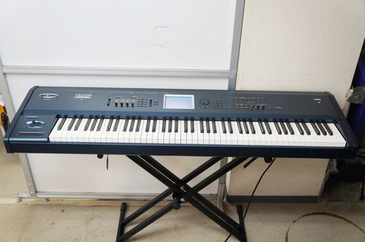 KORG TRITON LE 88鍵盤 シンセサイザー 鍵盤破損✨送料無料】KORG