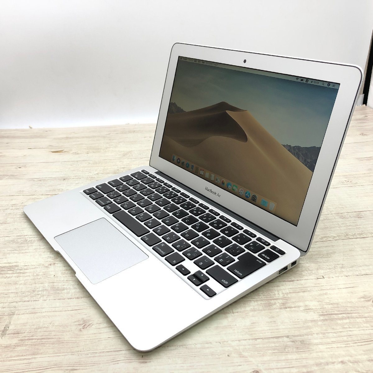 MacBook Air 11インチ A1465 動作品 Apple MacBook Air 11inch Early2014 A1465 Core i5 1.40GHz/8GB/256GB