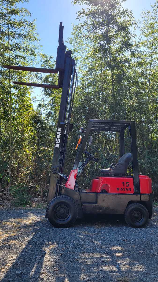日産ガソリンフォークリフト1.0トン。サイドシフト付