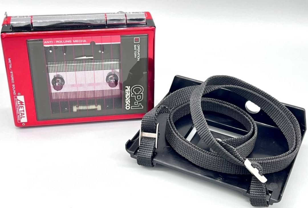 外観 整備品 HITACHI 日立製作所 ポータブルカセットプレーヤー PERDISCO CP-1 RED み(再生専用)｜売買されたオークション情報、yahooの商品情報をアーカイブ公開 - オークファン 再生専用