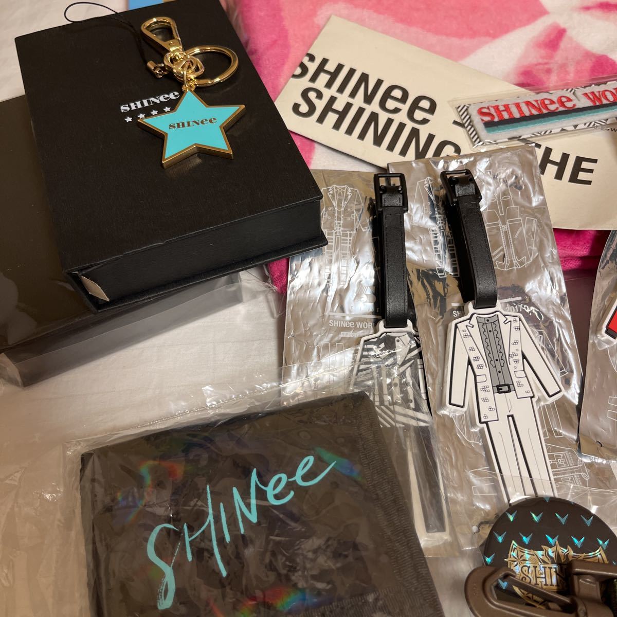 SHINee グッズ - まとめ売り まとめ売りの通販はau PAY マーケット