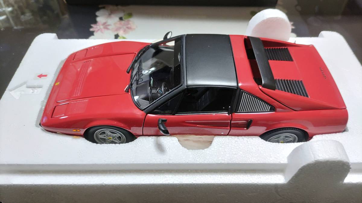 京商 1⁄18 フェラーリ 308GTB 絶版 クアトロバルボーレ レッド FERRARI
