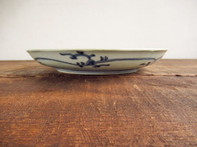古伊万里 染付 | 膾皿 成化年製文 なます皿 輪花型 総微塵唐草模様 iichi 微塵唐草図 中皿 染付四方花唐草文様輪花形膾皿 11客 ５客セット 太明成化年製 皿の中古品・新品・未使用