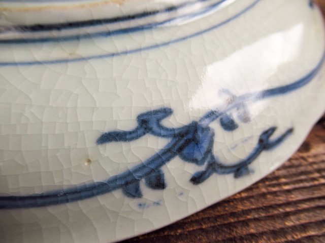 古伊万里 染付 | 膾皿 成化年製文 なます皿 輪花型 総微塵唐草模様 iichi 微塵唐草図 中皿 染付四方花唐草文様輪花形膾皿 11客 ５客セット 太明成化年製 皿の中古品・新品・未使用