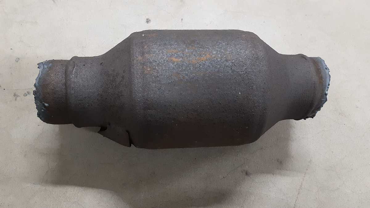 エスティマ ACR55 2AZ 触媒 キャタライザー 素材 リサイクル 