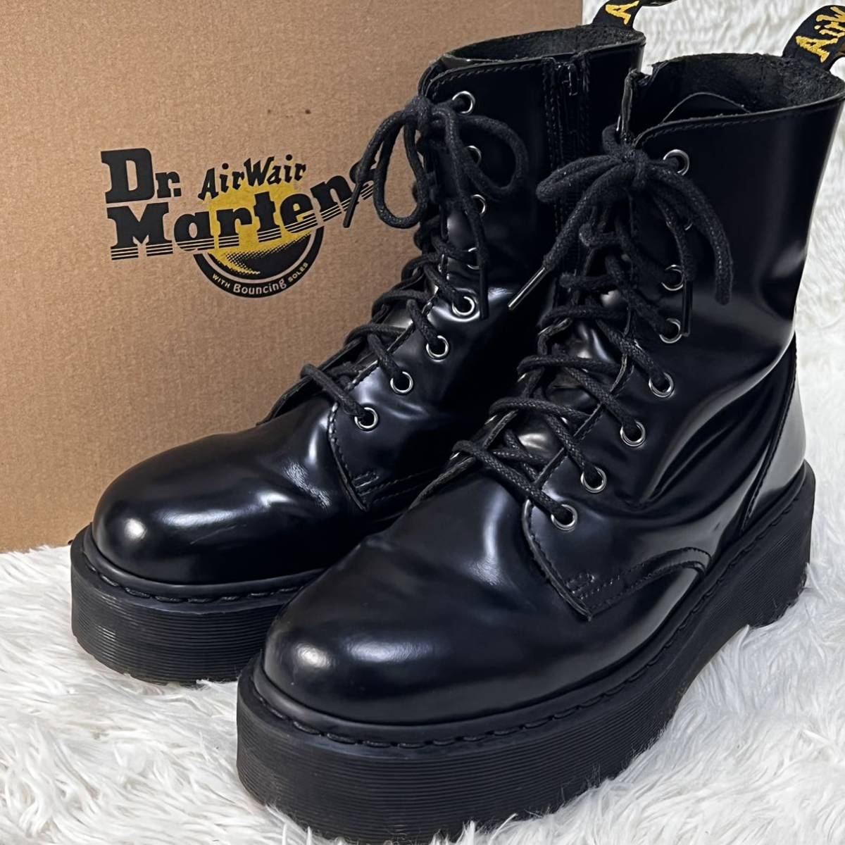 Dr.MARTENS JADONの値段と価格推移は 