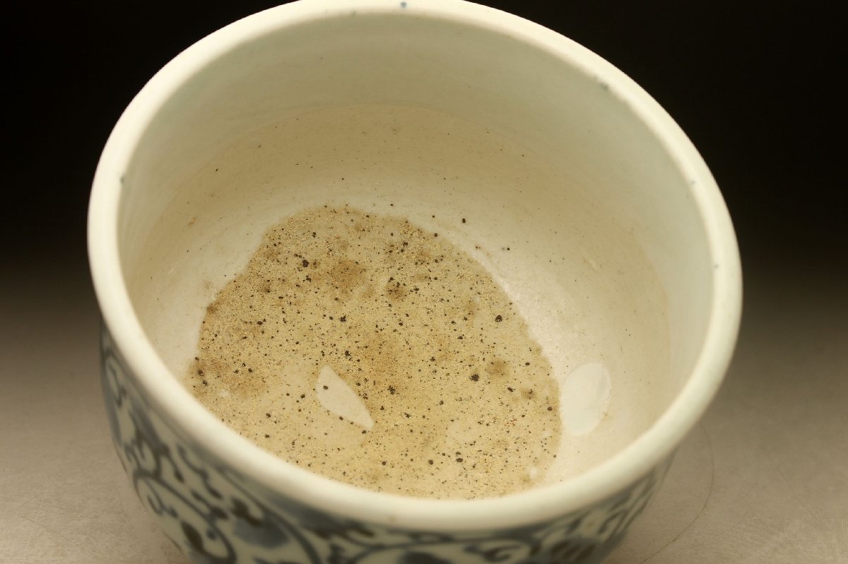 江户初期 染附 牡丹茶椀　92 余韻】 江戸期 染付唐草牡丹文 茶碗☆無傷美品 時代物＜同梱可